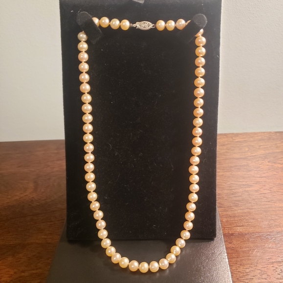 Genuine Round Peach Pearl Necklace - Picture 5 of 7